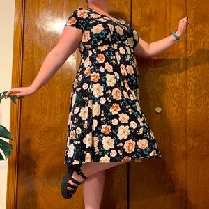 Floral Torrid midi high waited fit & flare.